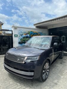 High Gloss PPF Installed on an Armoured Range Rover SV