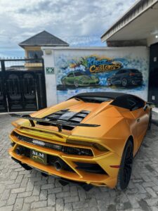Lamborghini Huracan car wrap and Body modification