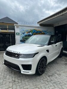 Pearl White Wrap on Range Rover
