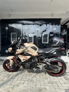 MT10 custom bike wrap